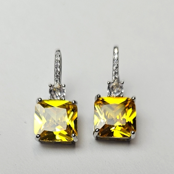 Elegant Dangle Earrings-Citrine and Silver (NWOT) - Picture 1 of 11